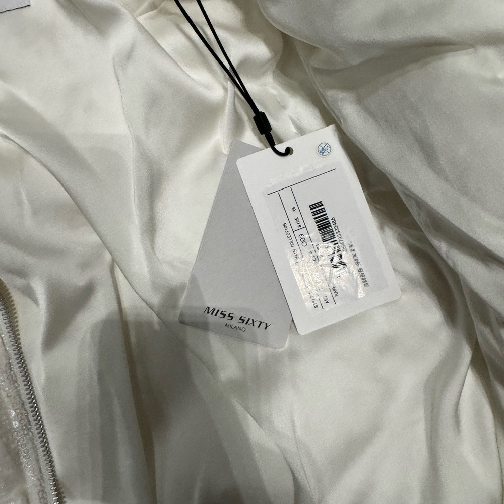 Sold - Picture 4 of 4